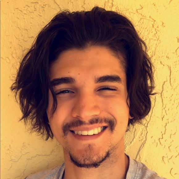 Meet your Posher, Rafael - Picture 2 of 8